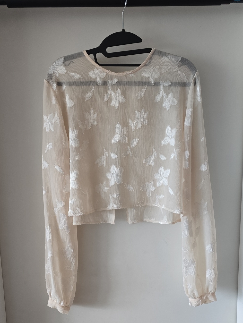 Park & Fifth Cream Sheer Floral Blouse